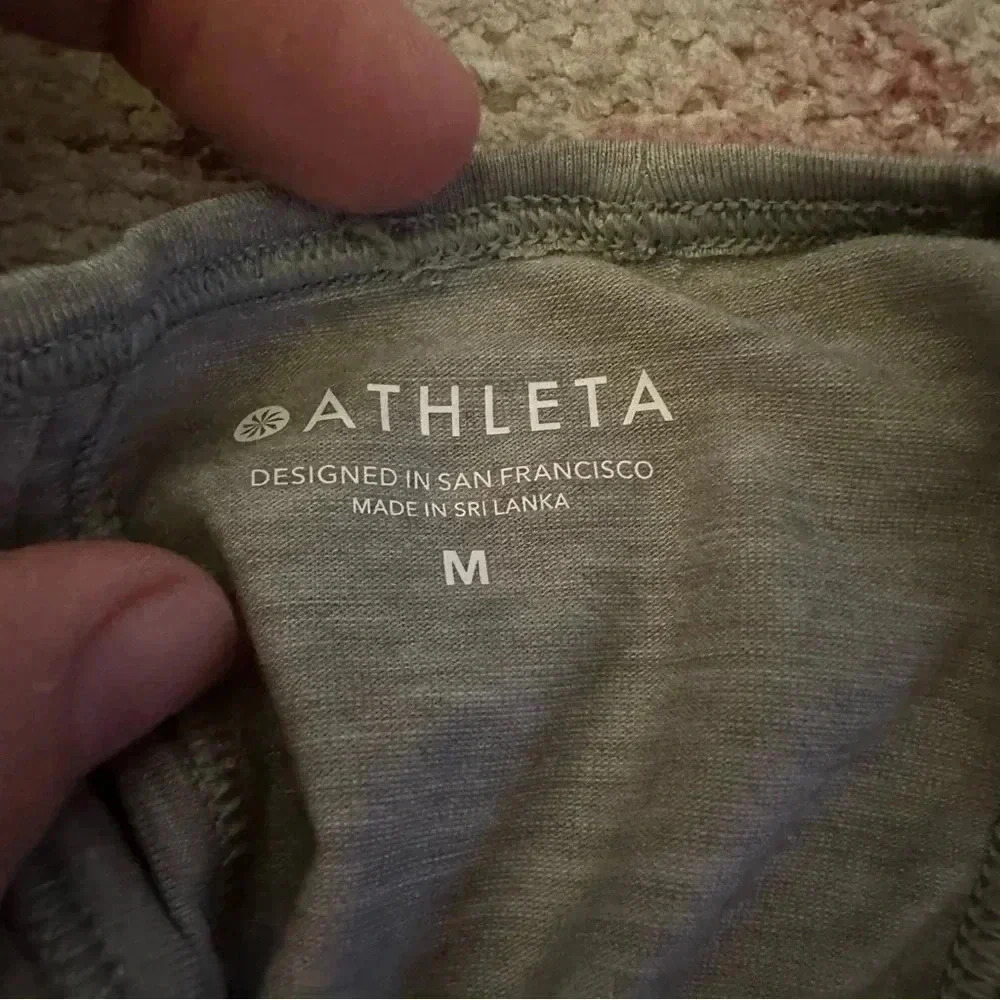 Athleta Essence Tie Back Racerback Tank Top Size M Exercise Athletic Yoga - Picture 8 of 16
